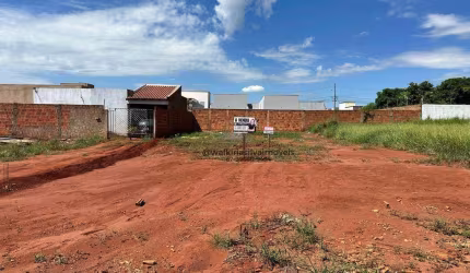 Terreno à venda meio de quadra - Bela Laguna