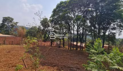 Chácara em Itatiaiuçu-MG com 600M² e com água e luz!