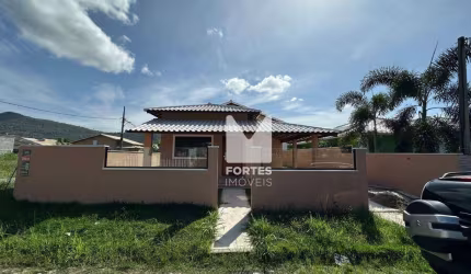 Casa em Condomínio em Maricá, 3 Quartos