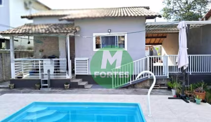 Casa com 3 quartos e Piscina à venda em Itapeba, 99 m² por R$ 650.000