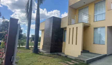 Casa alto padrao no condomínio canto siriema vip