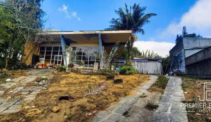 Casa à venda, 244 m² por R$ 840.000,00 - Araras - Teresópolis/RJ