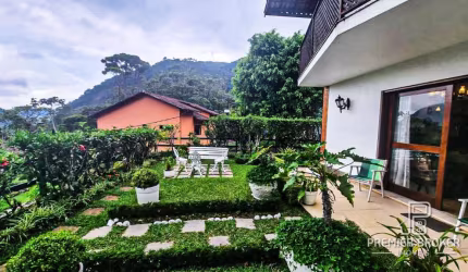 Casa à venda, 172 m² por R$ 1.700.000,00 - Granja Guarani - Teresópolis/RJ
