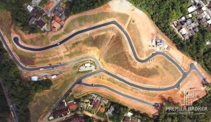 Terreno à venda, 350 m² por R$ 240.000,00 - Ermitage - Teresópolis/RJ