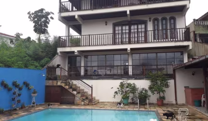 Casa à venda, 367 m² por R$ 950.000,00 - Fazendinha - Teresópolis/RJ