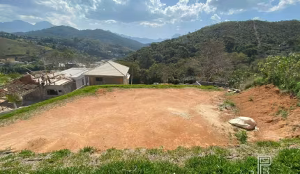 Terreno à venda, 650 m² por R$ 300.000,00 - Prata - Teresópolis/RJ