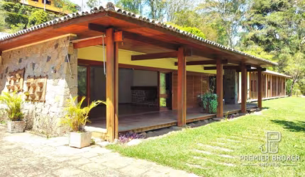Casa à venda, 950 m² por R$ 2.000.000,00 - Cascata do Imbuí - Teresópolis/RJ
