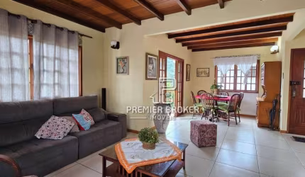 Casa à venda, 144 m² por R$ 990.000,00 - Albuquerque - Teresópolis/RJ