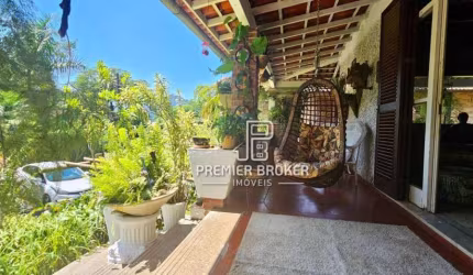 Casa com 3 dormitórios à venda, 320 m² por R$ 750.000,00 - Soberbo - Teresópolis/RJ