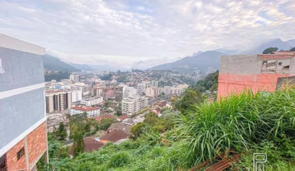 Terreno à venda, 685 m² por R$ 215.000,00 - Panorama - Teresópolis/RJ