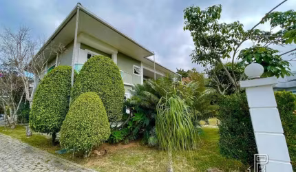 Casa à venda, 530 m² por R$ 3.600.000,00 - Várzea - Teresópolis/RJ