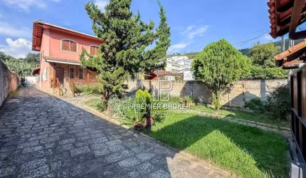 Casa à venda, 130 m² por R$ 890.000,00 - Vale do Paraíso - Teresópolis/RJ