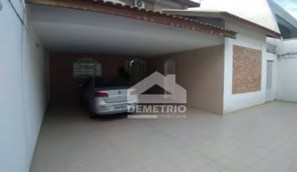 Casa para venda possui 278 metros quadrados com 4 quartos em Nova Guará - Guaratinguetá - SP