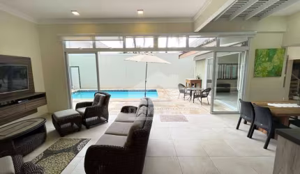 Linda casa 3 suítes, Vilagge Taubaté - Taubaté SP
