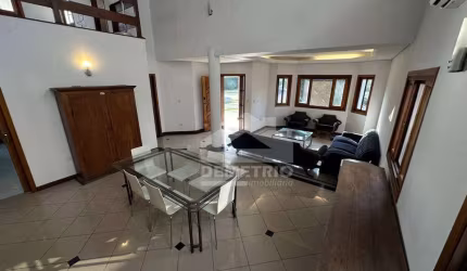 Casa com 3 dormitórios, 252 m² - venda por R$ 1.690.000,00 ou aluguel por R$ 6.687,75/mês - Condomínio Village Taubaté - Taubaté/SP