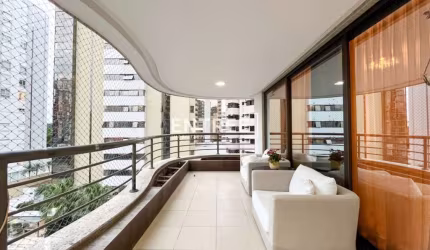 Apartamento 4 Quartos e 3 Vagas - Centro