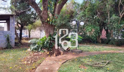 Terreno à venda de 400m² no Recando Amapola em Bragança Paulista-SP