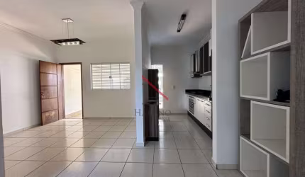 Casa com 3 quartos à venda no Jardim Imagawa, Londrina  por R$ 350.000