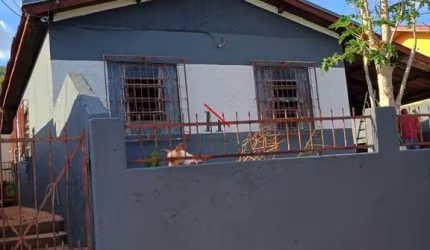 Casa com 2 quartos à venda no Santa Rita 1, Londrina  por R$ 220.000