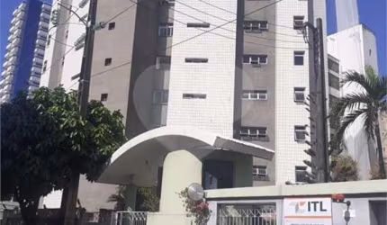Apartamento com 3 quartos à venda em Cocó - CE