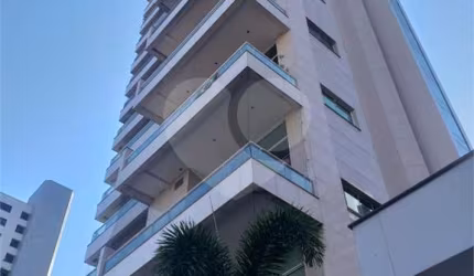 Apartamento com 3 quartos à venda em Meireles - CE