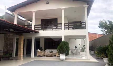 Casa com 4 quartos à venda em Messejana - CE
