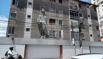 Apartamento com 3 quartos à venda em Meireles - CE