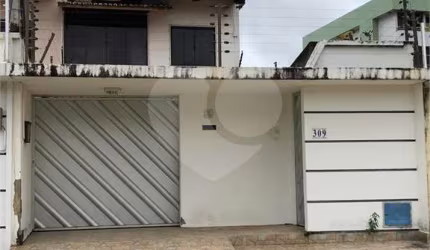 Casa com 4 quartos à venda em Cidade Dos Funcionários - CE
