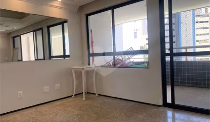 Apartamento com 3 quartos à venda em Cocó - CE