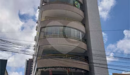 Apartamento com 3 quartos à venda em Meireles - CE