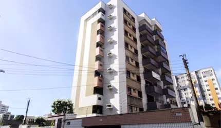 Apartamento com 3 quartos à venda em Varjota - CE