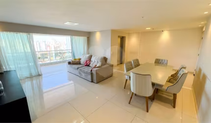 Apartamento com 4 quartos à venda em Fátima - CE