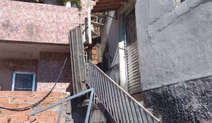Casa com 4 dormitórios à venda, 124 m² por R$ 260.000,00 - Vila Nogueira - Diadema/SP