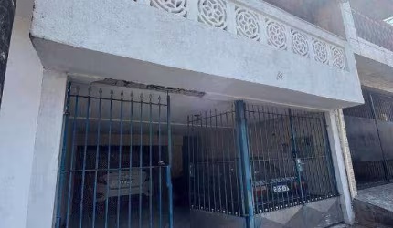 Sobrado com 3 dormitórios à venda, 196 m² por R$ 650.000,00 - Vila Alice - Diadema/SP