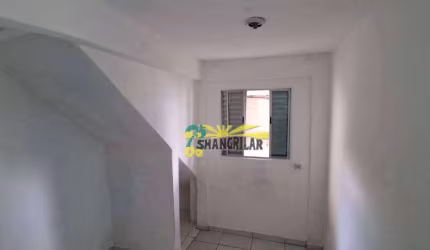 2 casas comerciais com 4 cômodos em baixo e 3 cômodos em cima para alugar, 103 m² por R$ 3.087/mês - Jardim Ruyce - Diadema/SP