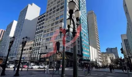 Sala comercial no Centro de Curitiba