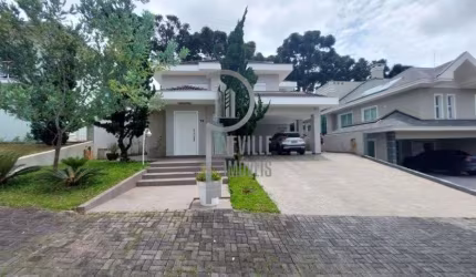 Casa de Alto Padrão com 3 Suítes e 4 Banheiros em Pineville, Pinhais