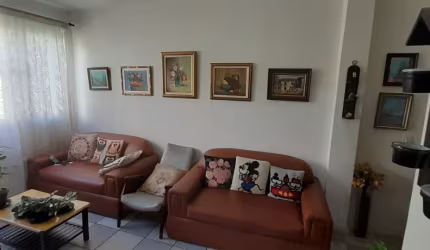 Vende - se ótimo  apartamento BNH  Chácara  Flora