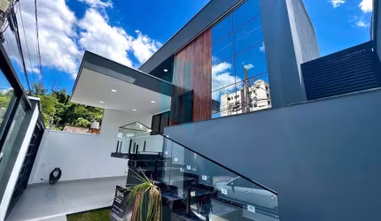 Casa para Venda em Ipatinga, Bom Retiro, 3 dormitórios, 2 suítes, 3 banheiros, 2 vagas