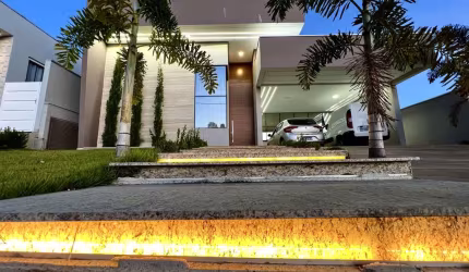 Casa em Condomínio para Venda em Caratinga, Parque Lagoa Silvana, 3 dormitórios, 1 suíte, 2 banheiros, 2 vagas