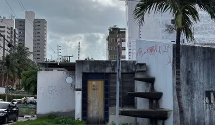 Casa de esquina! Excelente oportunidade.