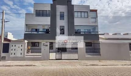 Apartamento com 2 dormitórios por R$ 649.000