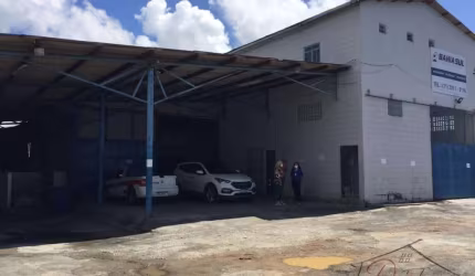 Galpão para Venda em Salvador, CASSANGI, 2 banheiros, 8 vagas
