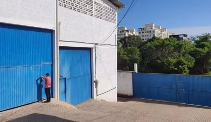 Galpão para Venda em Lauro de Freitas, Caji, 1 banheiro