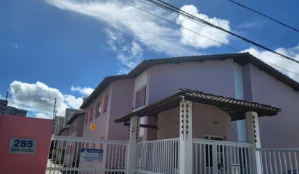 Apartamento para Locação em Lauro de Freitas, Buraquinho, 2 dormitórios, 1 banheiro, 1 vaga