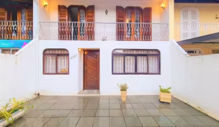 Casa com 3 quartos à venda na Rua Padre Germano Mayer, 2120, Hugo Lange, Curitiba por R$ 670.000