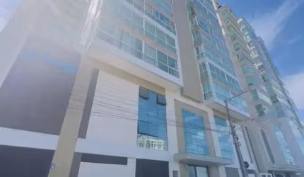 Apartamento com 3 quartos à venda na Rua Trezentos e Vinte e Um, 133, Meia Praia, Itapema por R$ 3.200.000