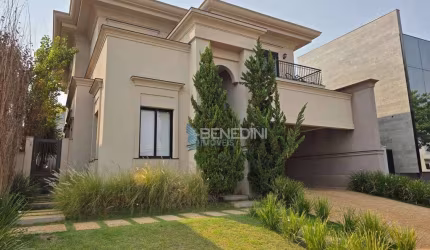 Linda casa com quatro suítes e escritório no condomínio Colina do Golfe