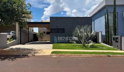 Casa de 211m² com 03 quartos à venda em condomínio - Vila do Golfe