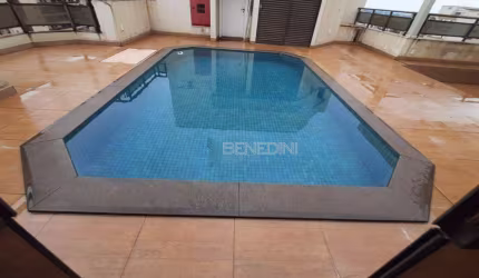 Cobertura com 4 Quartos e 6 banheiros à Venda, 458 m² por R$ 600.000